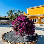 Malia Algarve * Mexilhoeira Grande